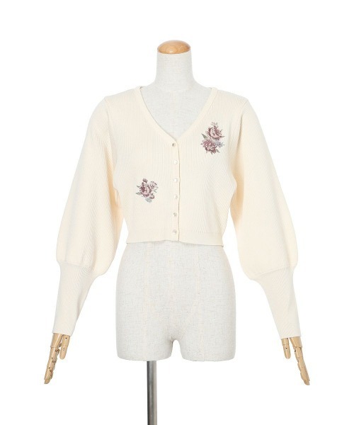 an another angelus（アンアナザーアンジェラス）の「アシメローズ刺繍リブニットカーディガン/fint フィント（カーディガン/ボレロ・レディース・オフホワイト/ブルーグレー・FREE）」の10枚目の写真