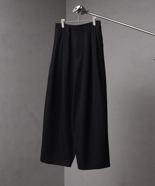 welise（ウェライズ）の「【welise/ウェライズ】スウェイングドレープクロス ウエストオーバータック ワイドカーブスラックス（スラックス・メンズ・オフホワイト/ブラック/チャコールグレー・L/S）」の22枚目の写真