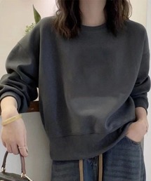 クルーネックシンプルトップス
