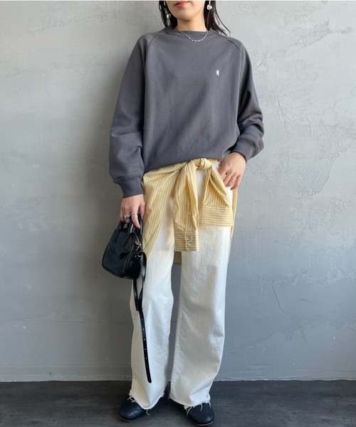 GYMPHLEX（ジムフレックス）の「[GYMPHLEX/ジムフレックス] スイングスリーブ ワンポイントロゴ刺繍スウェット（スウェット・レディース・ライトグレー/チャコールグレー/イエロー・12）」の10枚目の写真