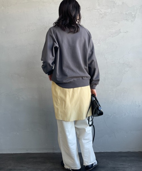 GYMPHLEX（ジムフレックス）の「[GYMPHLEX/ジムフレックス] スイングスリーブ ワンポイントロゴ刺繍スウェット（スウェット・レディース・ライトグレー/チャコールグレー/イエロー・12）」の12枚目の写真