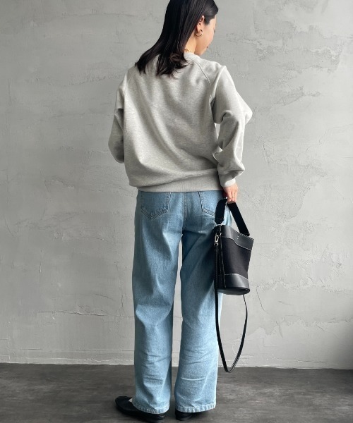 GYMPHLEX（ジムフレックス）の「[GYMPHLEX/ジムフレックス] スイングスリーブ ワンポイントロゴ刺繍スウェット（スウェット・レディース・ライトグレー/チャコールグレー/イエロー・12）」の21枚目の写真