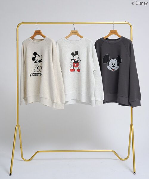 Disney（ディズニー）の「【Mickey&Friends】ビンテージ風スウェット（スウェット・レディース・グレー系その他/チャコールグレー/ホワイト系その他・FREE）」の5枚目の写真
