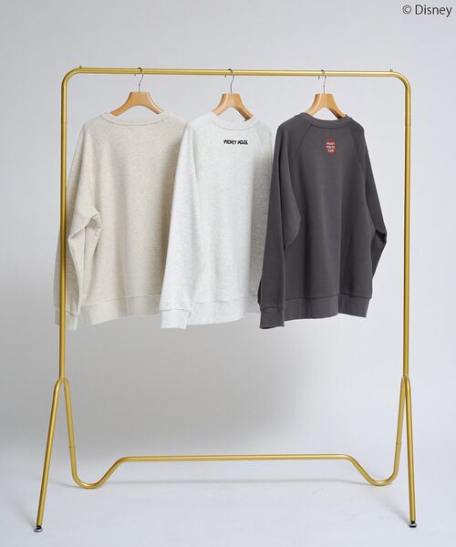 Disney（ディズニー）の「【Mickey&Friends】ビンテージ風スウェット（スウェット・レディース・グレー系その他/チャコールグレー/ホワイト系その他・FREE）」の21枚目の写真