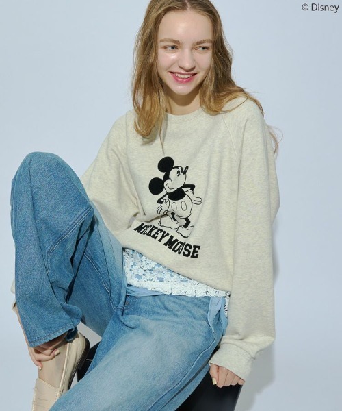 Disney（ディズニー）の「【Mickey&Friends】ビンテージ風スウェット（スウェット・レディース・グレー系その他/チャコールグレー/ホワイト系その他・FREE）」の4枚目の写真