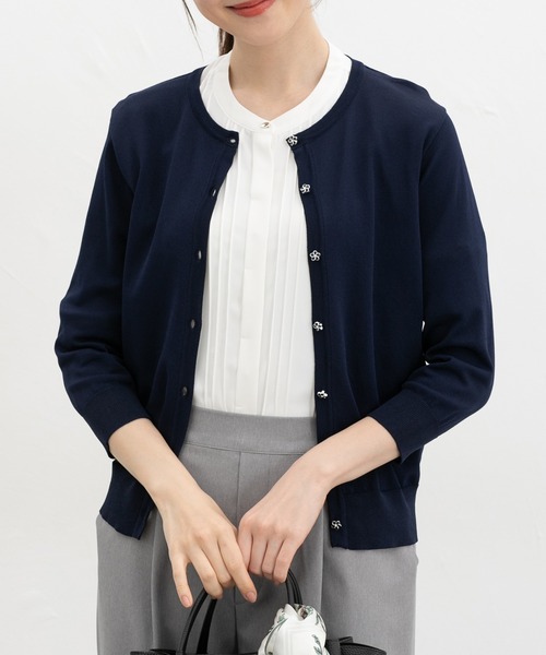 Honeys(ハニーズ)の「【ハニさら・接触冷感・UVカット】7分袖フラワー釦カーデ(カーディガン/ボレロ・レディース・ネイビー/ピンク/アイボリー/ブラック/ブルーグリーン/ブラウン/レッド・L/LL/M/S)」の5枚目の写真