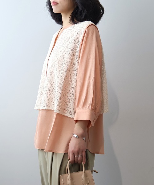 leswel(レスウェル)の「【WEB/一部店舗限定】【LL~5L 大きいサイズ】レースレイヤードバンドカラーブラウス(シャツ/ブラウス・レディース・チャコールグレー/オフホワイト/オレンジ・3L/LL/5L/4L)」の16枚目の写真