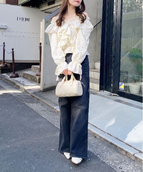 INGNI（イング）の「クロスフリルオフショルブラウス（シャツ/ブラウス・レディース・ホワイト系その他3/ブラック系/ブラック系その他3・M）」の11枚目の写真