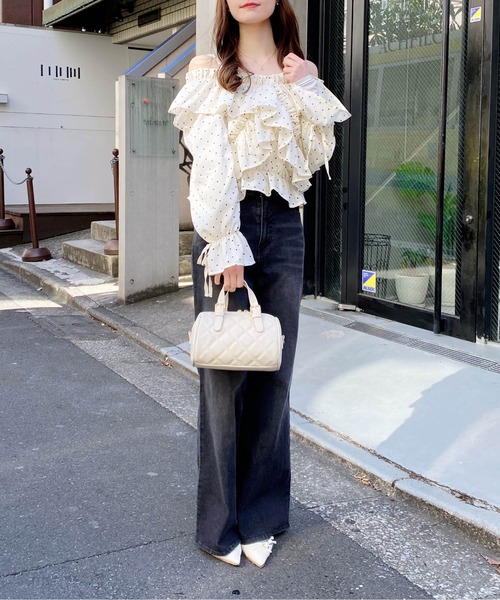 INGNI（イング）の「クロスフリルオフショルブラウス（シャツ/ブラウス・レディース・ホワイト系その他3/ブラック系/ブラック系その他3・M）」の12枚目の写真