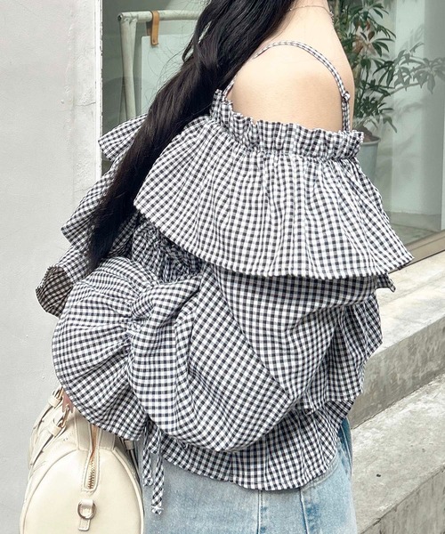 INGNI（イング）の「クロスフリルオフショルブラウス（シャツ/ブラウス・レディース・ホワイト系その他3/ブラック系/ブラック系その他3・M）」の17枚目の写真