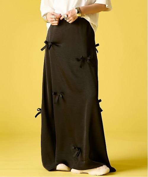 GEVS.（ジェイヴィス）の「リボン付Aラインサテンスカート＜大きいサイズ有＞GEVS.（スカート・レディース・ブラック/アイボリー・M/L/LL/3L/4L/5L）」の4枚目の写真