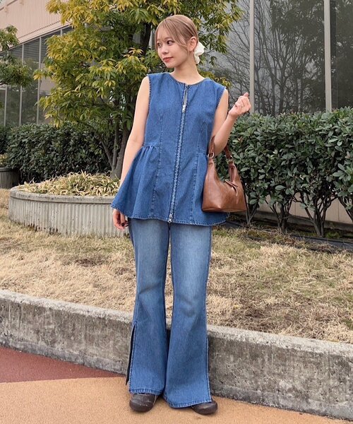 Kastane（カスタネ）の「【一部店舗限定/セットアップ対応】B デニムペプラムビスチェ（ベスト・レディース・ブラック/ブルー系その他/ブルー・FREE）」の13枚目の写真