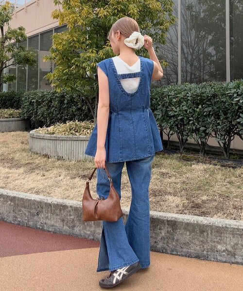 Kastane（カスタネ）の「【一部店舗限定/セットアップ対応】B デニムペプラムビスチェ（ベスト・レディース・ブラック/ブルー系その他/ブルー・FREE）」の15枚目の写真