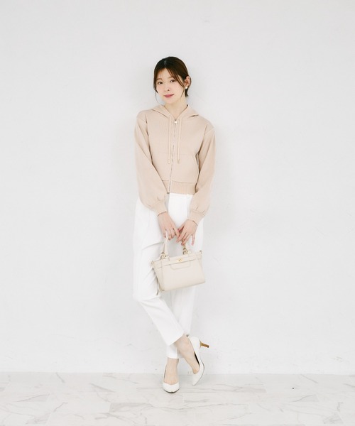 tocco closet(トッコ クローゼット)の「パールファスナー付きスカラップカットボンディングニットパーカー(パーカー・レディース・ピンクベージュ/ライトベージュ/ラベンダー・M)」の18枚目の写真