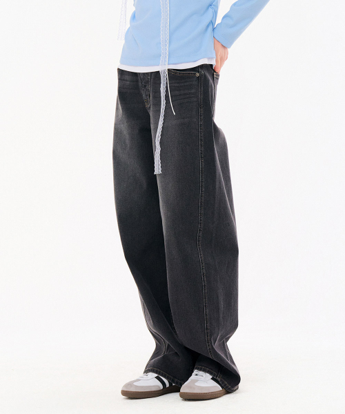 CHASECULT（チェイスカルト）の「レディース ブラックカーブワイドデニムパンツ-FARG2364B03（デニムパンツ・レディース・ブラック・74/76/67/70）」の2枚目の写真