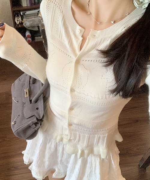 VIBGYOR（ヴィブジョー）の「【TUNE】シェルフリルカーディガン（カーディガン/ボレロ・レディース・グレー/レッド/ホワイト・FREE）」の9枚目の写真