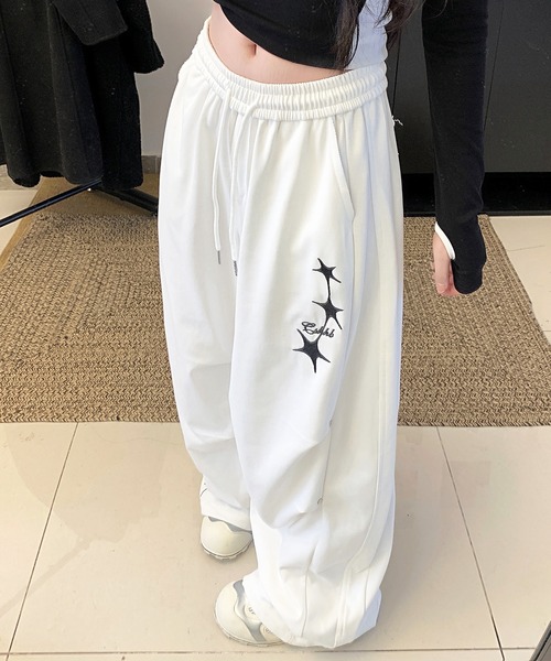 core core(コアコア)の「スター刺繍スウェットワイドパンツ(スウェットパンツ・レディース・ダークグレー/ピンク/ホワイト・L/M)」の5枚目の写真