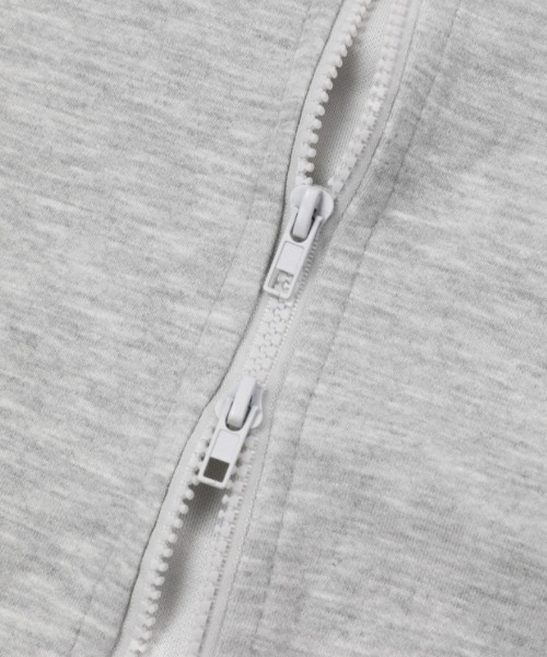 MUCENT(ムセント)の「A'GEM/9 × .kom 『MUCENT/ムセント』BACK LOGO 2-WAY HOOD ZIP-UP/バックロゴ 2 WAYジップアップパーカー(パーカー・レディース・ブラック/グレー・FREE)」の21枚目の写真