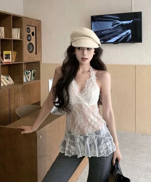 Ritzy(リッツィー)の「ホルターネック レースキャミソール(キャミソール・レディース・ホワイト・FREE)」の3枚目の写真