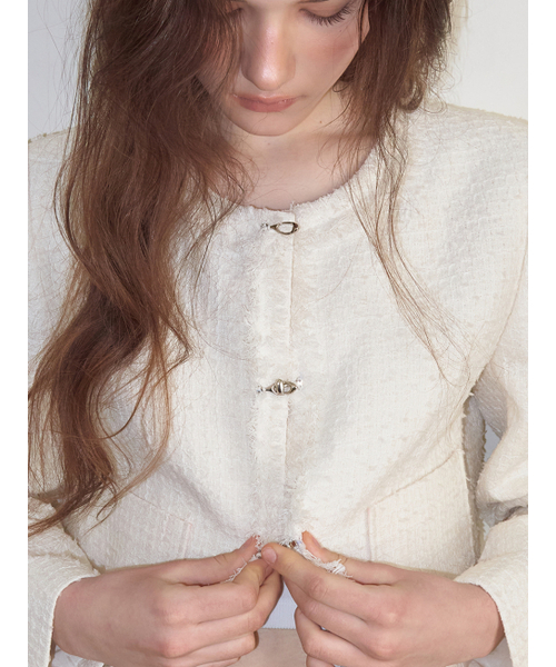 ETMON(エトモン)の「Buckle Fringe Tweed Jacket, Ivory(その他アウター・レディース・その他・SMALL/MEDIUM)」の3枚目の写真
