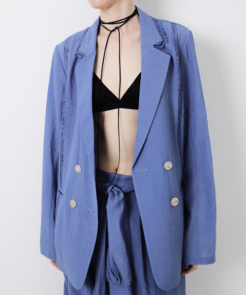 Ameri（アメリ）の「MEDI LINE LACE DOUBLE JACKET（テーラードジャケット・レディース・スミクロ/ブルー/ライトベージュ・SMALL/MEDIUM）」の4枚目の写真