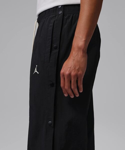 JORDAN BRAND(ジョーダンブランド)の「ジョーダン ブルックリン メンズ フェスティバル パンツ / Jordan Brooklyn Men's Festival Pants IF1951-010 Black(その他パンツ・メンズ・ブラック・XL/S/M/L/2XL)」の4枚目の写真