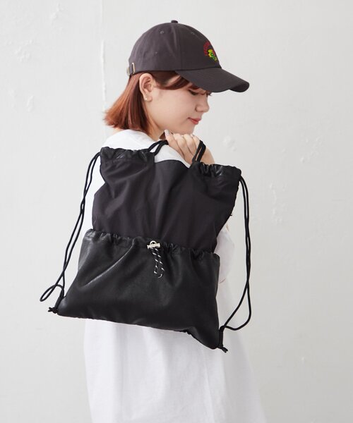 BIRTHDAY BAR(バースデイバー)の「撥水ナイロン×フェイクレザーサックバッグ(バックパック/リュック・レディース・グレー/ブラック/グレイッシュベージュ・0)」の4枚目の写真