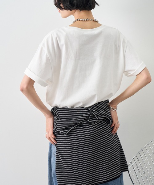 NOGLE(ノグル)の「【NOGLE/ノグル】カラーロゴプリントTシャツ(Tシャツ/カットソー・レディース・ネイビー/チャコールグレー/ブルー/ホワイト・FREE)」の6枚目の写真