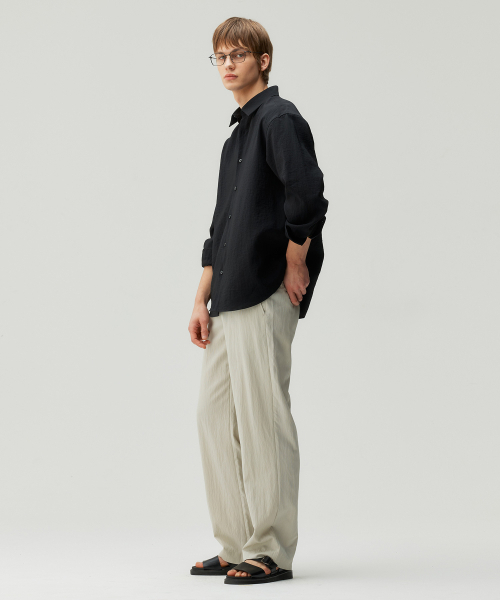 MINDBRIDGE（マインドブリッジ）の「[COUTURE]ブラックオーバーサイズシャツ（シャツ/ブラウス・メンズ・ブラック・95/100/105/110）」の2枚目の写真