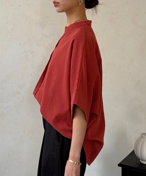 Chez toi(シェトワ)の「【体型カバー】【高コスパ高見え】袖ターンバックブラウス(シャツ/ブラウス・レディース・ブラック/ブルー系その他/ホワイト/レッド系その他/ライム・FREE)」の10枚目の写真