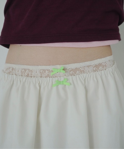 FEKETE(フェケテ)の「ribbon lace leggings / リボンレースレギンス(その他パンツ・レディース・ネイビー/アイボリー/ミント・MEDIUM/SMALL/LARGE)」の1枚目の写真
