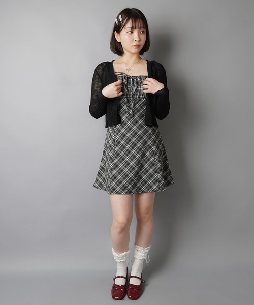 SPINNS(スピンズ)の「抜け感まで可愛く仕上がる シアーカーディガン(カーディガン/ボレロ・レディース・レッド/ホワイト/ネイビー/ブラック/グレー/ミント/イエロー・ONESIZE)」の14枚目の写真