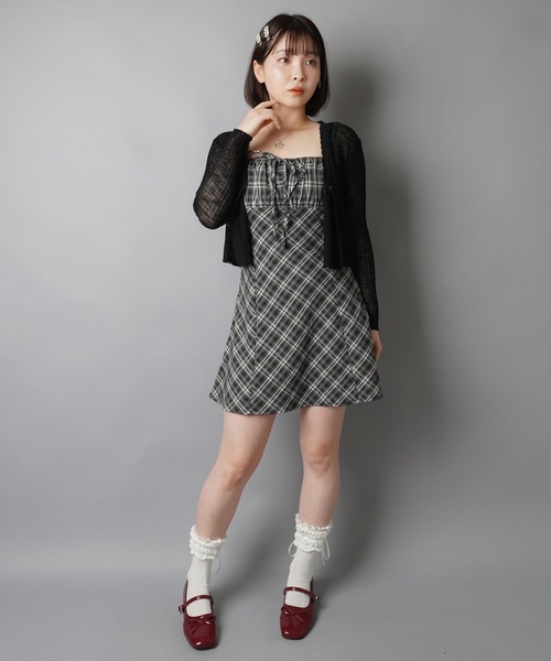 SPINNS(スピンズ)の「抜け感まで可愛く仕上がる シアーカーディガン(カーディガン/ボレロ・レディース・レッド/ホワイト/ネイビー/ブラック/グレー/ミント/イエロー・ONESIZE)」の13枚目の写真