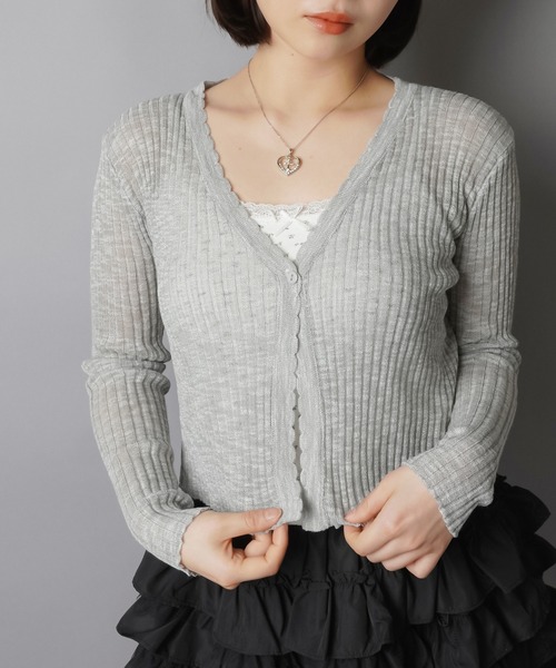 SPINNS(スピンズ)の「抜け感まで可愛く仕上がる シアーカーディガン(カーディガン/ボレロ・レディース・レッド/ホワイト/ネイビー/ブラック/グレー/ミント/イエロー・ONESIZE)」の19枚目の写真