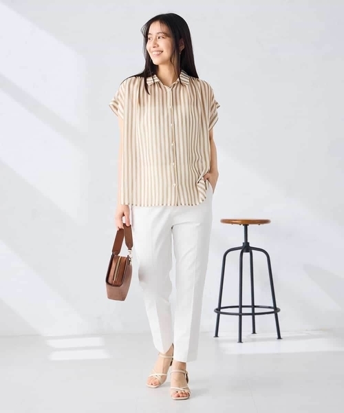 a.v.v(アーヴェヴェ)の「ストライプシアーシャツ(シャツ/ブラウス・レディース・ダークインディゴブルー/ベージュ・38/40)」の13枚目の写真