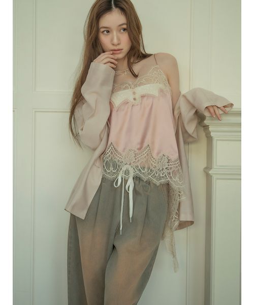 LILY BROWN（リリーブラウン）の「イレギュラーヘムサテンキャミトップス（キャミソール・レディース・コーラル/ブルー/ブラック・F）」の5枚目の写真
