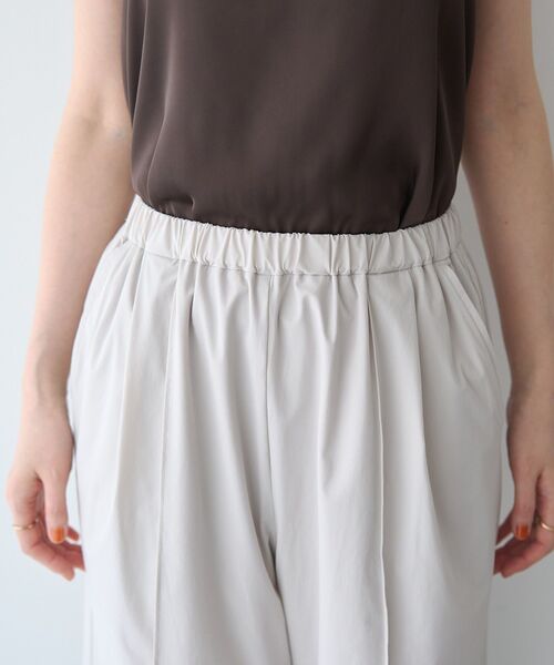 YECCA VECCA（イェッカヴェッカ）の「【適ON】イージーワイドパンツ【セットアップ対応】（その他パンツ・レディース・ブラック/ライトベージュ・FREE）」の4枚目の写真