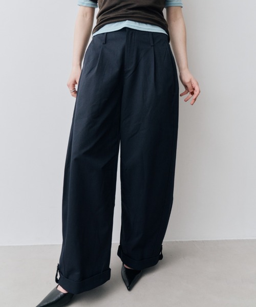 HANNE(アン)の「ロールアップタックワイドパンツ(その他パンツ・レディース・ブラック/ホワイト・S/M)」の3枚目の写真