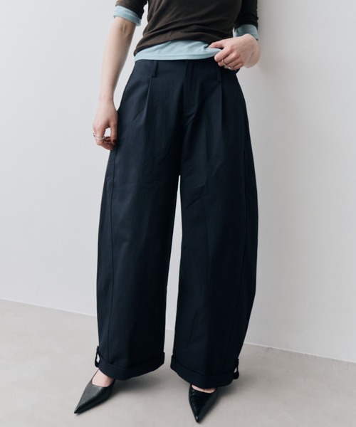 HANNE(アン)の「ロールアップタックワイドパンツ(その他パンツ・レディース・ブラック/ホワイト・S/M)」の5枚目の写真