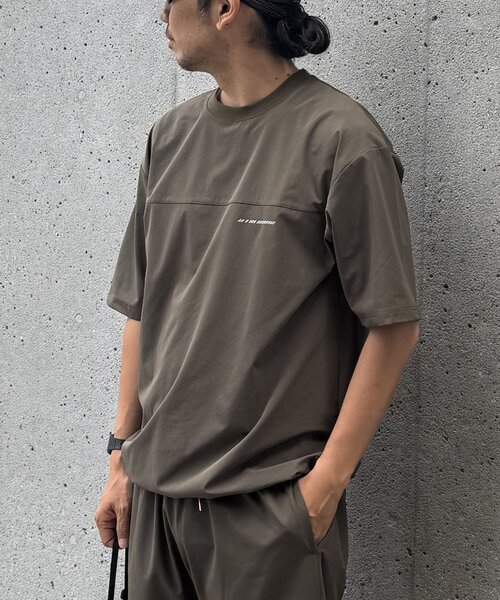 COLONY 2139(コロニートゥーワンスリーナイン)の「接触冷感リフレクタープリント切替Tシャツ(Tシャツ/カットソー・メンズ・カーキ/ブラック/ベージュ/ライトグレー/ブルー/チャコールグレー・X-LARGE/LARGE/MEDIUM)」の5枚目の写真