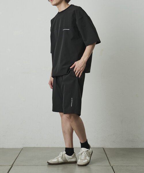 COLONY 2139(コロニートゥーワンスリーナイン)の「接触冷感リフレクタープリント切替Tシャツ(Tシャツ/カットソー・メンズ・カーキ/ブラック/ベージュ/ライトグレー/ブルー/チャコールグレー・X-LARGE/LARGE/MEDIUM)」の12枚目の写真