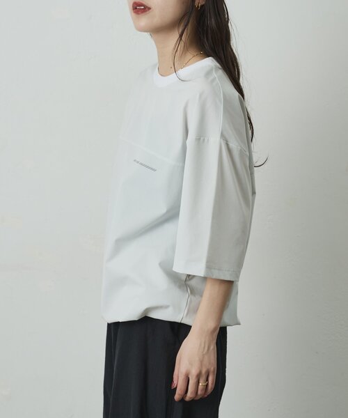 COLONY 2139(コロニートゥーワンスリーナイン)の「接触冷感リフレクタープリント切替Tシャツ(Tシャツ/カットソー・メンズ・カーキ/ブラック/ベージュ/ライトグレー/ブルー/チャコールグレー・X-LARGE/LARGE/MEDIUM)」の15枚目の写真