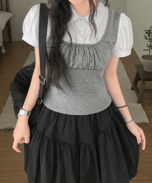 LADY LIKE(レディライク)の「【春夏新作】レイヤード風パフスリーブ半袖トップス(Tシャツ/カットソー・レディース・グレー/ブラック・M)」の13枚目の写真
