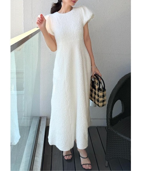 LUDICRUM(ルーディクルム)の「Balloon sleeve dress(ワンピース・レディース・ブラック/オフホワイト・FREE)」の13枚目の写真