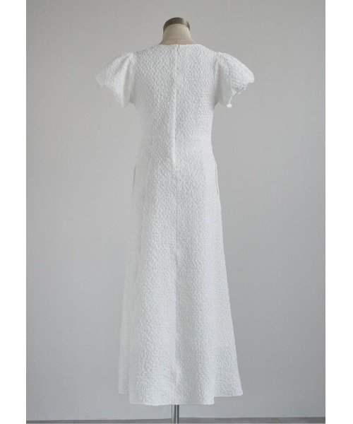 LUDICRUM(ルーディクルム)の「Balloon sleeve dress(ワンピース・レディース・ブラック/オフホワイト・FREE)」の5枚目の写真