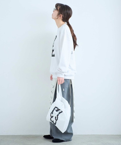 I am I in fact...(アイアムアイインファクト)の「UMA SHOPPER BAG(トートバッグ・レディース・ホワイト・FREE)」の6枚目の写真