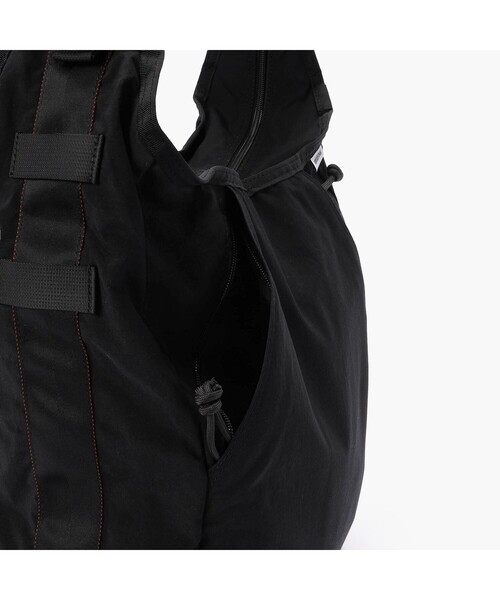 BRIEFING(ブリーフィング)の「HOBO BAG TALL(ショルダーバッグ・メンズ・ブラック・FREE)」の7枚目の写真