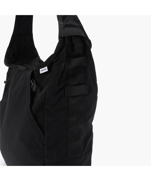BRIEFING(ブリーフィング)の「HOBO BAG TALL(ショルダーバッグ・メンズ・ブラック・FREE)」の9枚目の写真