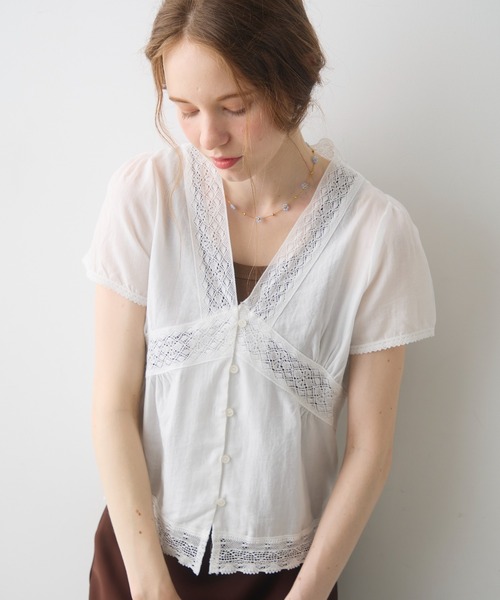 Crisp（クリスプ）の「v neck retro lace blouse / Vネックレトロレースブラウス（シャツ/ブラウス・レディース・アイボリー/ホワイト・FREE）」の2枚目の写真
