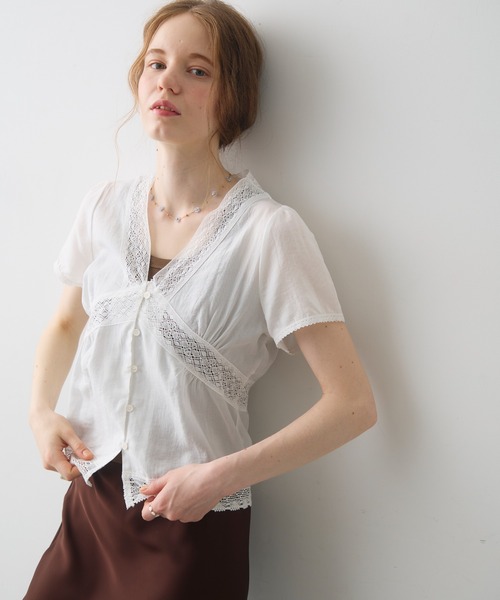 Crisp（クリスプ）の「v neck retro lace blouse / Vネックレトロレースブラウス（シャツ/ブラウス・レディース・アイボリー/ホワイト・FREE）」の3枚目の写真